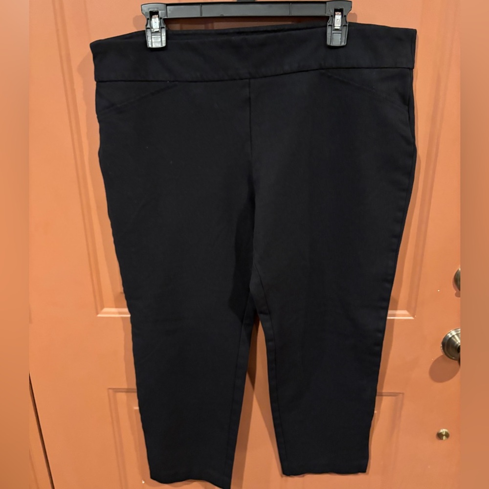 Charter Club Black Cropped Pants